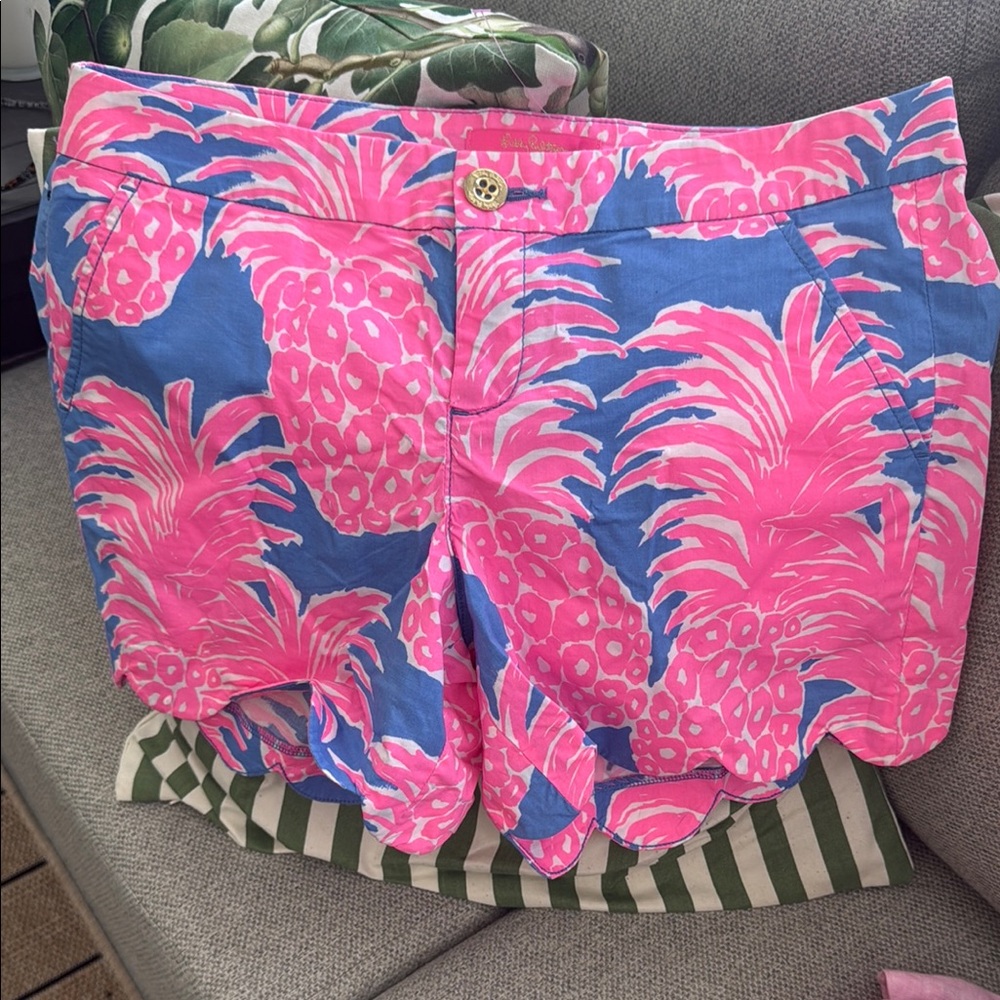 Lilly Pulitzer Scalloped shorts size8~
